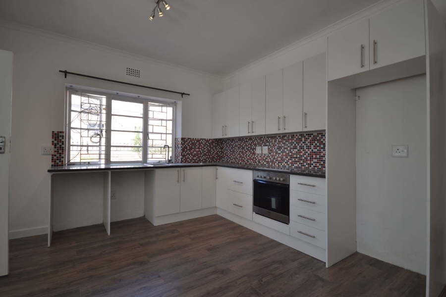 1 Bedroom Property for Sale in Sea Point Western Cape